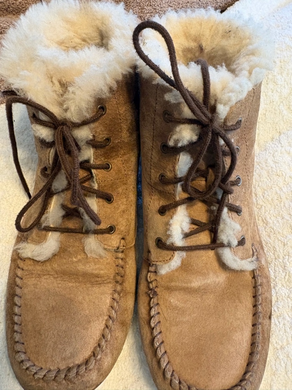 Uggs  Suede Moccasin
